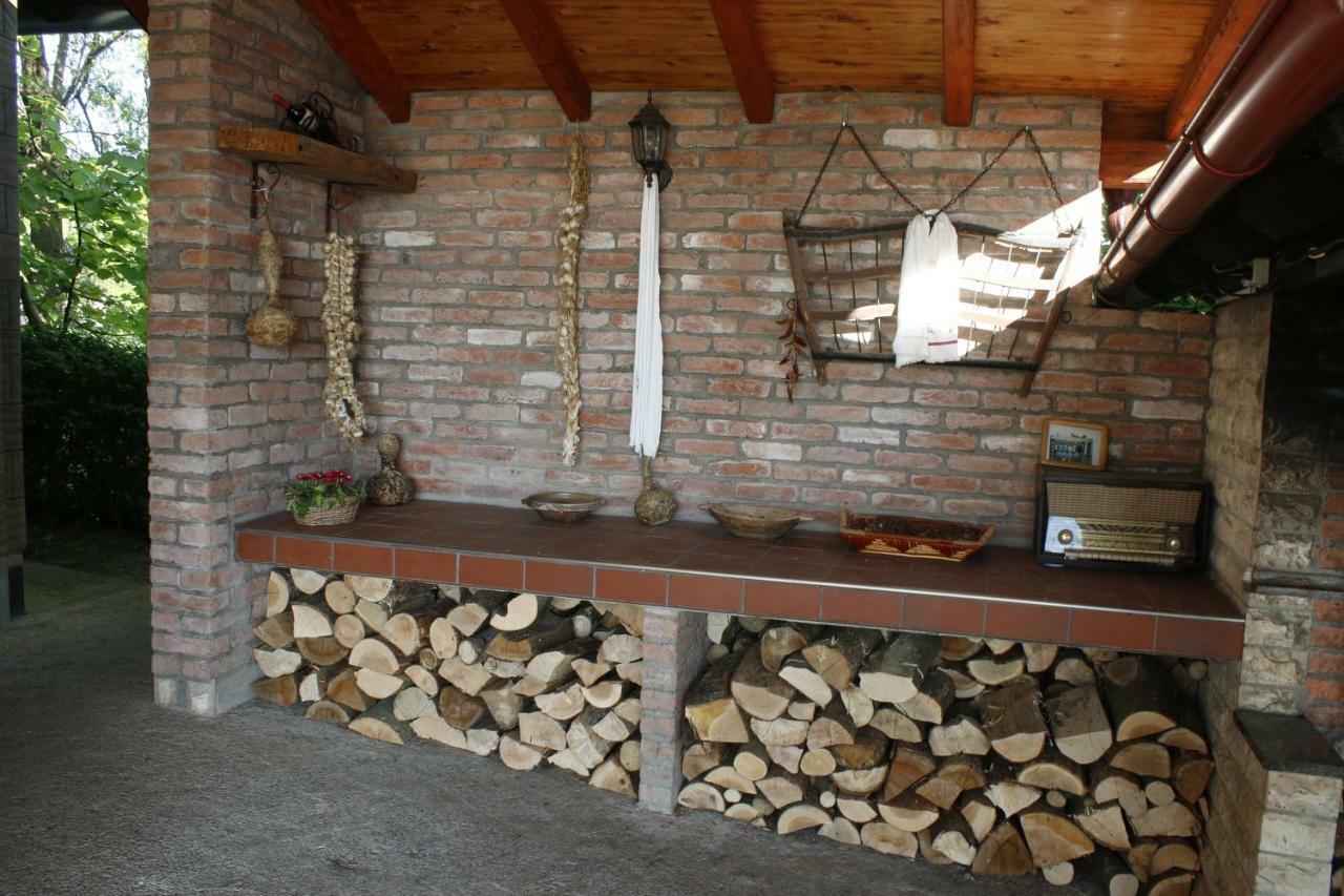 Guest House Blazevic Gornja Gracenica エクステリア 写真