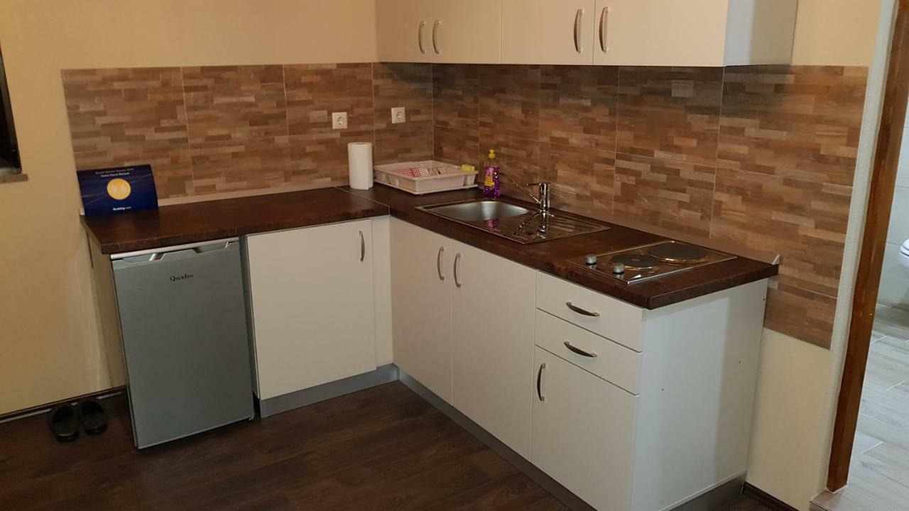 Guest House Blazevic Gornja Gracenica エクステリア 写真