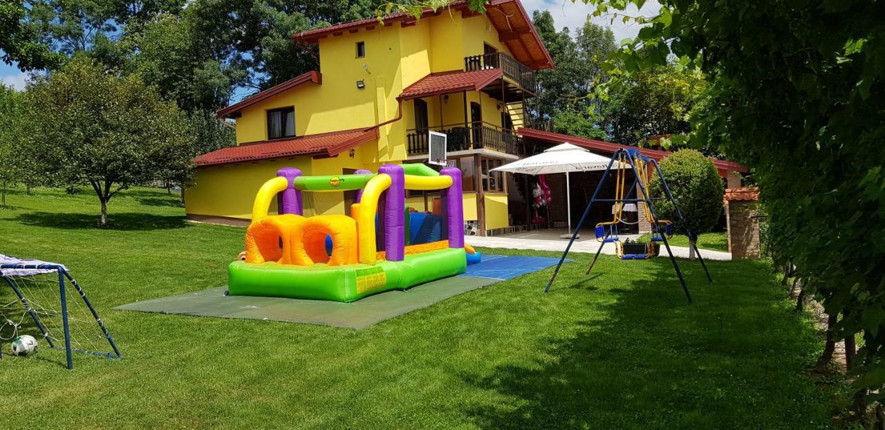 Guest House Blazevic Gornja Gracenica エクステリア 写真